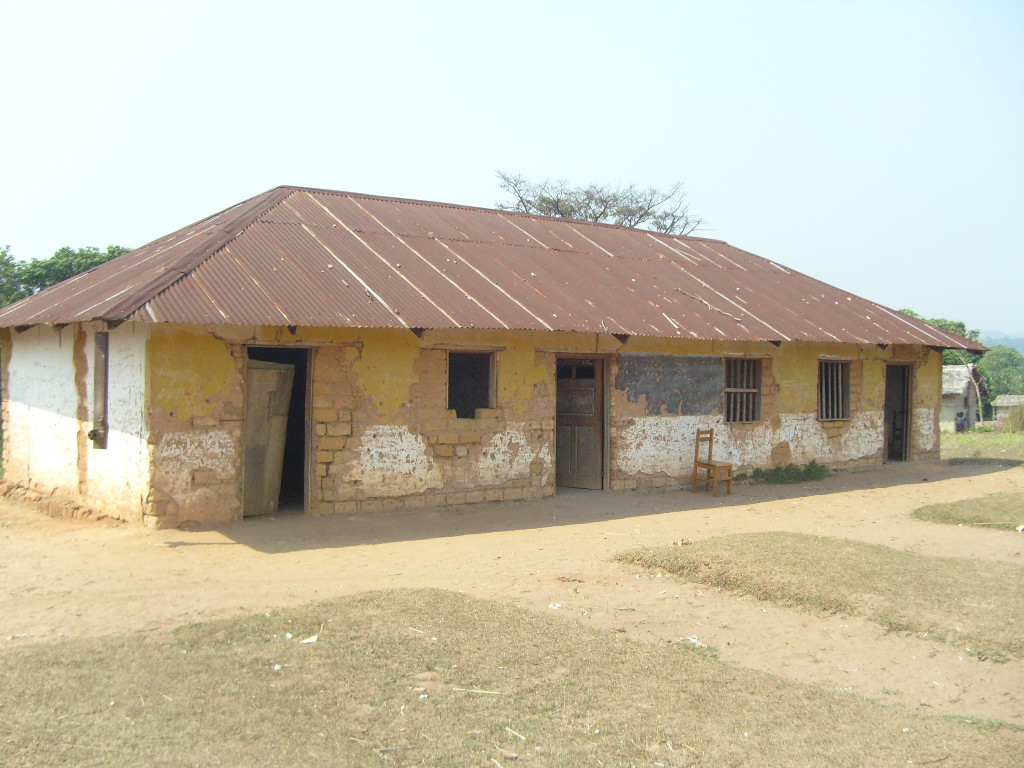 Ecole en délabrement avancée/Photo Infobascongo