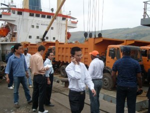 Les sujets chinois au port de Matadi/infobascongo
