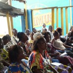 Matadi : jérémie, un cireur bien « sapé » et apprécié