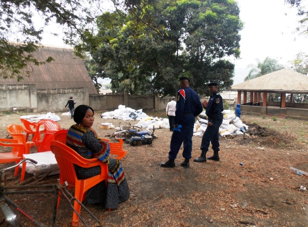 Matadi : la CENI brûle les documents et matériels électoraux périmés