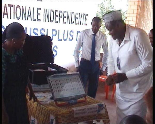 Matadi : des représentants des confessions religieuses acceptent la machine à voter