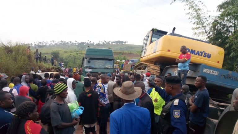 Kongo central: un véhicule en panne bloque la circulation sur la nationale n°1 vers Mbanza Mboma