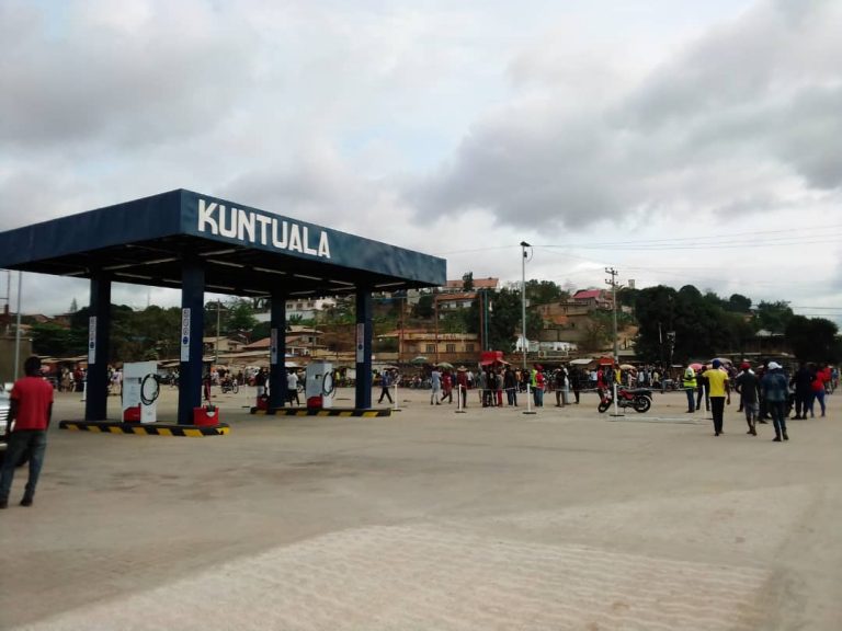 Pourquoi on veut agenouiller la ville(Boma) ? : Question des avocats conseils des travailleurs de ‘’Kuntuala terminal’’ sur la décision de la ministre de l’Economie