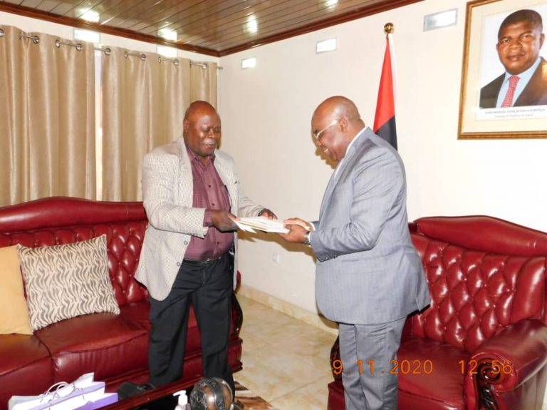 Simon Kimbangu Kiangani invite le président angolais à Nkamba au centenaire de l’église Kimbanguiste