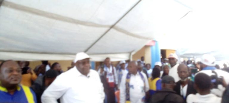 A Matadi, Jean-Pierre Bemba désigne Félix Tshisekedi comme le candidat du développement et exhorte la population à voter pour lui