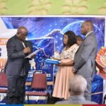 Vernissage du livre “Stratégies technologiques” : Ikele Likwango encourage l&rsquo;adoption technologique aux contraintes du pays pour réussir les projets d&rsquo;administration numérique